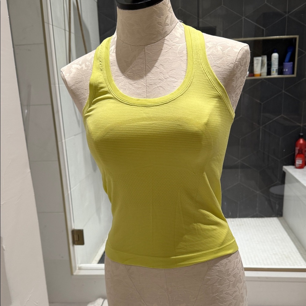 Lululemon swiftly tank yellow size 4